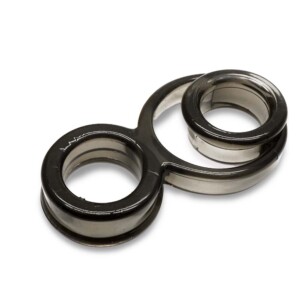 Stunt plane propeller blade adapter ring